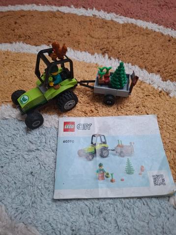 Lego 60390 Parktractor beschikbaar voor biedingen