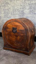 Aparte houten doos, hoedendoos of lp doos ???, Antiek en Kunst, Ophalen