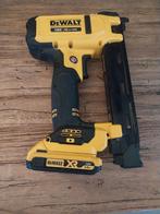 Dewalt DCN701 Kabelnietmachine, Ophalen of Verzenden