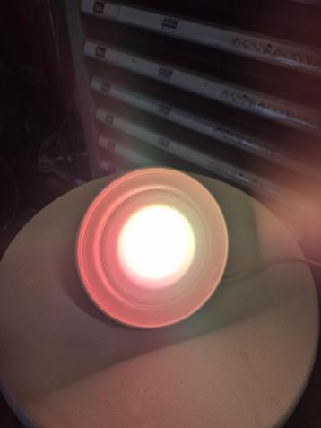 Philips Hue Bloom tafellamp  beschikbaar voor biedingen