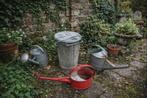 Zinken Oude Vuilnisbak en Gieters Leuk voor decoratie, Tuin en Terras, Bloembakken en Plantenbakken, Ophalen, Gebruikt, Minder dan 30 cm