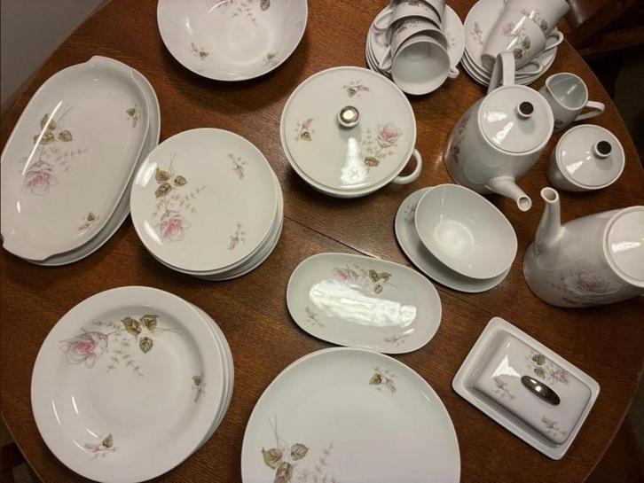 Schumann Arzberg Bavaria servies (compleet), Antiek en Kunst, Antiek | Servies compleet, Ophalen