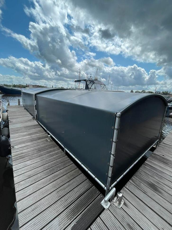 Alutrade schuifbare bootoverkapping 9x3 (2,5 m hoog), Watersport en Boten, Ligplaatsen, Winter, Lente, Zomer, Herfst, Binnen en Buiten