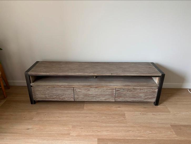 Stilio meubel set, Huis en Inrichting, Kasten | Televisiemeubels, Zo goed als nieuw, Minder dan 100 cm, 25 tot 50 cm, Metaal, Ophalen of Verzenden