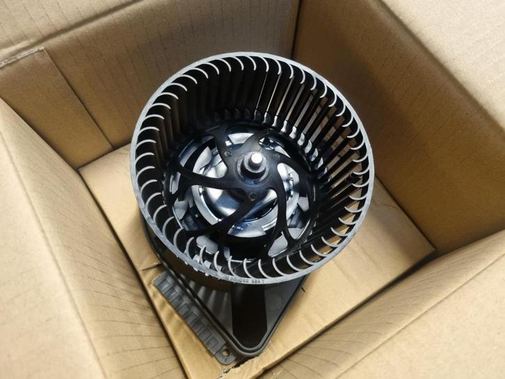 Nieuwe kachelmotor W901 - W905 Sprinter A0008352285 [786], Auto-onderdelen, Airco en Verwarming, Mercedes-Benz, Nieuw