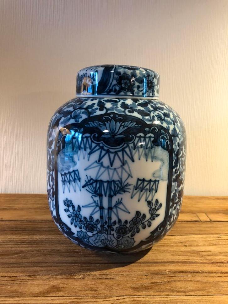 Makkumer Aardewerk pot met deksel, Antiek en Kunst, Antiek | Vazen, Ophalen of Verzenden