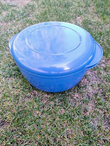 Tupperware micro schaal , 2.25 liter . beschikbaar voor biedingen