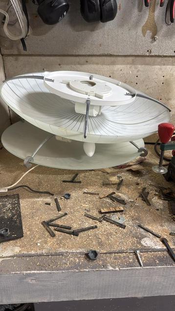 Plafondlamp  beschikbaar voor biedingen
