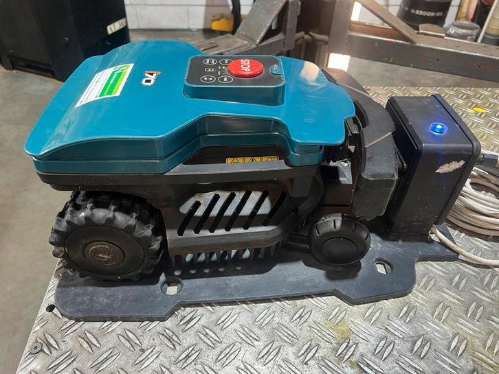 Robotmaaier Wiper i70, Tuin en Terras, Robotmaaiers, Zo goed als nieuw, Ophalen