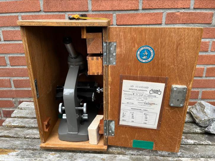 Fraaie vintage Yashima microscoop, Audio, Tv en Foto, Optische apparatuur | Microscopen, Gebruikt, Biologische microscoop, Ophalen of Verzenden