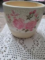 Brocante Bloempot met schattige roosjes, Tuin en Terras, Rond, Ophalen of Verzenden, Aardewerk, Binnen