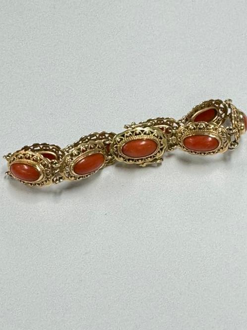 16456-1 Zeldzame pracht: goud en bloedkoraal in harmonie, Sieraden, Tassen en Uiterlijk, Armbanden, Zo goed als nieuw, Goud, Goud