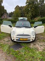 Mini 1.6 16V Cooper 2006 Wit, Voorwielaandrijving, Zwart, 4 cilinders, 4 stoelen