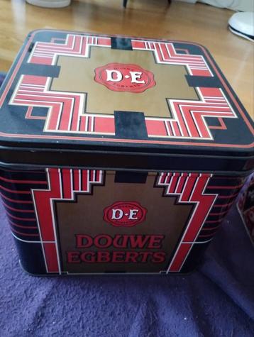 Leuk groot vintage Douwe Egberts blik voor de verzamelaar beschikbaar voor biedingen