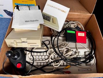 Commodore 64 met 1541-II en toebehoren beschikbaar voor biedingen
