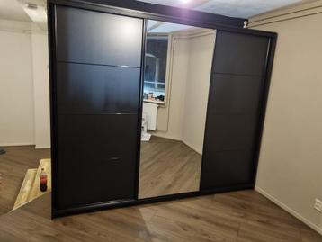 KLEDINGKAST MET TRANSPORT EN MONTAGE - afbeelding 2