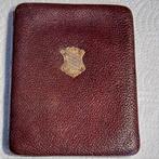 Mooie leren sigarenetui met gouden naamplaatje, ca. 1890., Antiek en Kunst, Antiek | Goud en Zilver, Verzenden, Goud