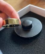Oura ring maat US 8 size gold gen 3 heritage with charger, Sieraden, Tassen en Uiterlijk, Activity trackers, Android, Ophalen of Verzenden