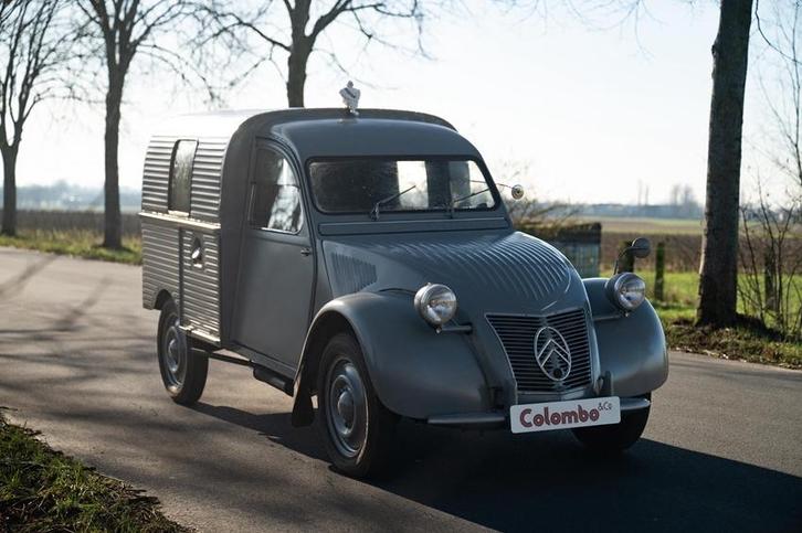 Citroën 2CV AU geheel gerestaureerd uit 1954, Auto's, Bestelauto's, Particulier, Citroën, Benzine, Geïmporteerd, Zilver of Grijs