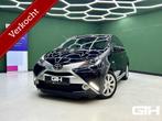 Toyota Aygo 1.0 VVT-i x-play Airco | Camera | Cruise | NAP, Auto's, Voorwielaandrijving, Stof, 4 stoelen, Zwart