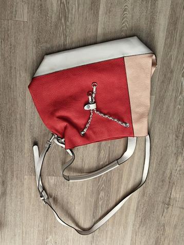 Nieuw Leuke damestas beschikbaar voor biedingen
