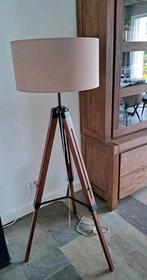 Staanlamp, Huis en Inrichting, Lampen | Vloerlampen, Ophalen of Verzenden, Zo goed als nieuw