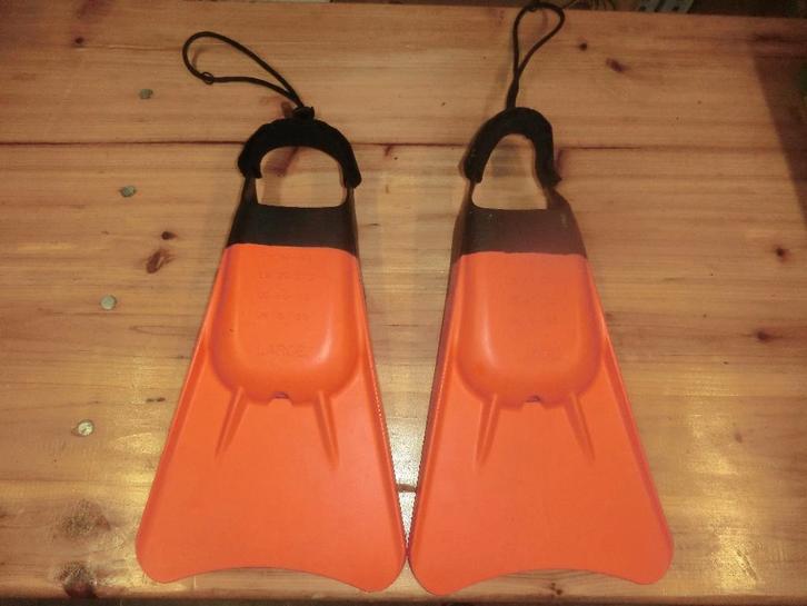 Zwemvinnen,flippers maat 42/43 verstelbare hielband, Watersport en Boten, Snorkelen, Gebruikt, Snorkelvinnen, Ophalen of Verzenden