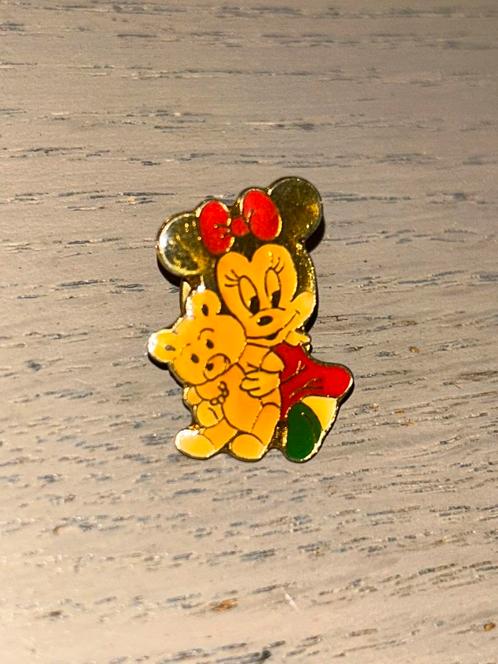 Baby mini mouse 1, Verzamelen, Speldjes, Pins en Buttons, Zo goed als nieuw, Speldje of Pin, Overige onderwerpen, Ophalen of Verzenden