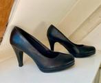 Zwarte Pumps Classic elegant -in Zeer Goede Staat! - Maat 37, Kleding | Dames, Schoenen, Pumps, Zwart, Ophalen of Verzenden, Zo goed als nieuw
