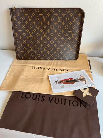 Louis Vuitton Pochette A4-Documentenhouder Nieuwstaat beschikbaar voor biedingen