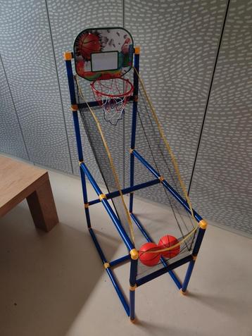 Basketbal set (incl. Doos) beschikbaar voor biedingen