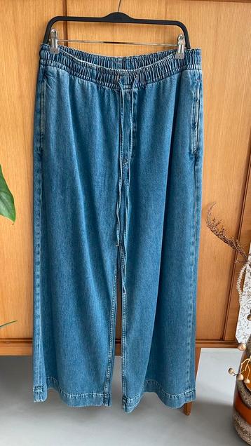 💕 Toffe spijkerbroek van COS - maat 42 👖 beschikbaar voor biedingen