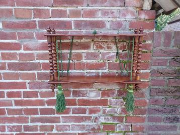 Antieke Biedermeier mahonie wandetagere. beschikbaar voor biedingen