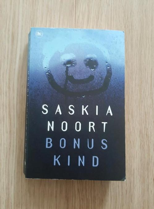 Saskia Noort - Bonuskind, Boeken, Thrillers, Zo goed als nieuw, Nederland, Ophalen of Verzenden