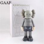 KAWS grijs 37 cm model popart street art poppetjes figuren, Verzamelen, Poppetjes en Figuurtjes, Ophalen of Verzenden, Nieuw