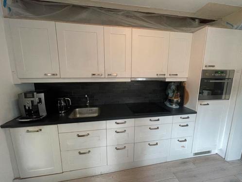 Complete Ikea keuken met Bosch inbouwvaatwasser 45cm, Huis en Inrichting, Keuken | Complete keukens, Gebruikt, Enkelwandige keuken