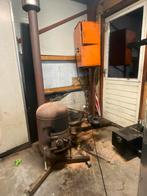 Oliekachel - Efficiënte verwarming voor werkplaats of garage, Doe-het-zelf en Verbouw, Verwarming en Radiatoren, Gebruikt, Kachel