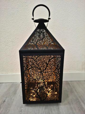 Lantaarn met takken motief 65 cm hoog beschikbaar voor biedingen