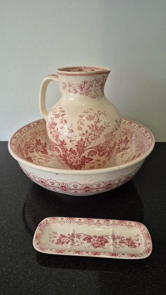 Villeroy & Boch Nelly Lampetstel - Rood, Antiek en Kunst, Antiek | Keramiek en Aardewerk, Ophalen of Verzenden