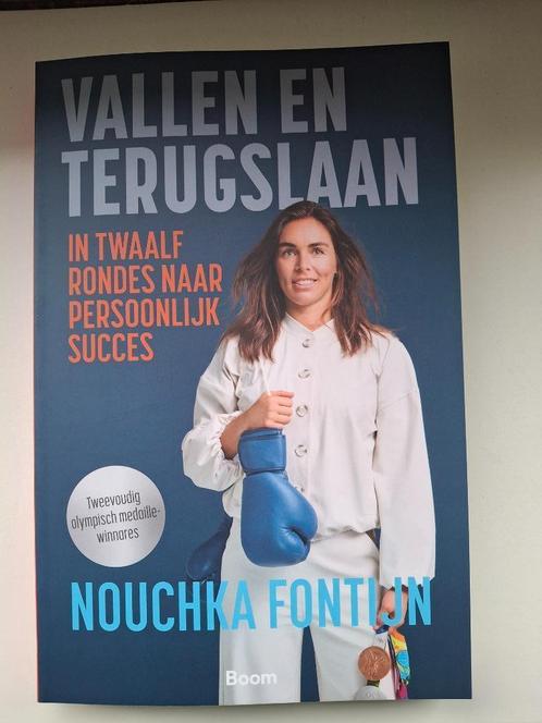 Nieuw boek Vallen en terugslaan van Nouchka Fontijn, bokster, Boeken, Sportboeken, Nieuw, Vechtsport, Ophalen of Verzenden