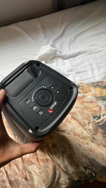 Muziekbox beschikbaar voor biedingen