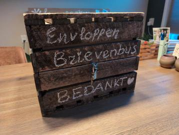 Houten Enveloppen Kist / Brievenbus Bruiloft beschikbaar voor biedingen