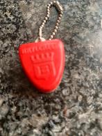 Brylcreem sleutelhanger met 3 kleine dobbelsteentjes., Ophalen of Verzenden, Zo goed als nieuw, Merk