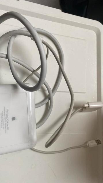 Apple dvi to adc adapter beschikbaar voor biedingen