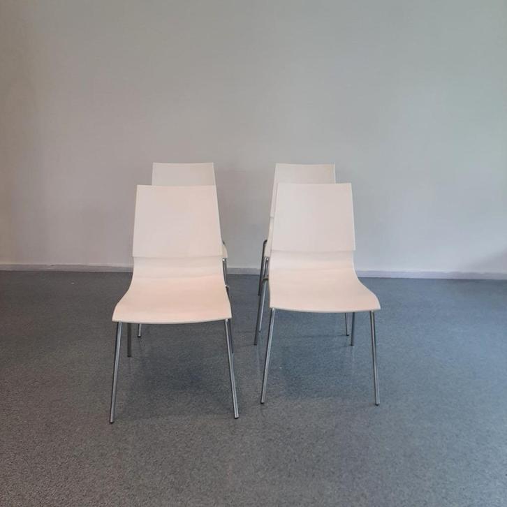 Marco Maran stoel, 35 euro per stoel, nog 8 beschikbaar, Huis en Inrichting, Stoelen, Gebruikt, Vijf, Zes of meer stoelen, Kunststof