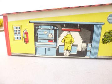 Kovap blikken Garage 15x15x6cm in doos voor bij modelauto beschikbaar voor biedingen
