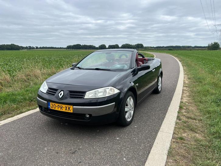 Renault Mégane 2.0 16V Cabrio 2004 Zwart, Auto's, Renault, Particulier, Mégane, ABS, Airbags, Boordcomputer, Centrale vergrendeling