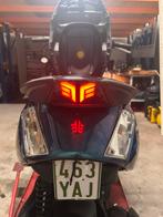Zip spoiler met alpha led, Fietsen en Brommers, Brommeronderdelen | Scooters, Ophalen of Verzenden, Nieuw, Overige typen, Piaggio