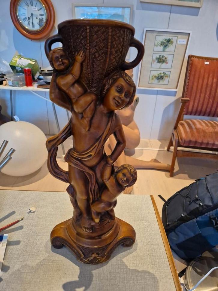 Vintage Kunststof Beeld Vrouw met Engeltjes - Jaren 70, Antiek en Kunst, Kunst | Beelden en Houtsnijwerken, Ophalen of Verzenden