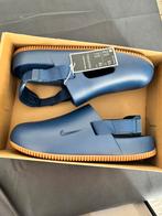 Nike calm mule navy gum (maat 44-45-46), Slippers, Blauw, Nike, Nieuw